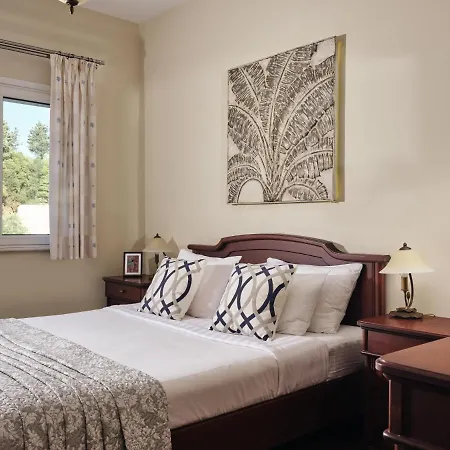 Castelletto Heated Pool Jacuzzi Κυψέλη