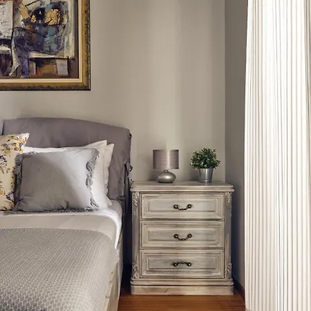 Castelletto Heated Pool Jacuzzi *