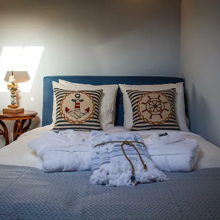 Castelletto Heated Pool Jacuzzi Κυψέλη