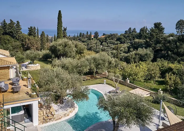 Castelletto Heated Pool Jacuzzi فيلة Kypseli