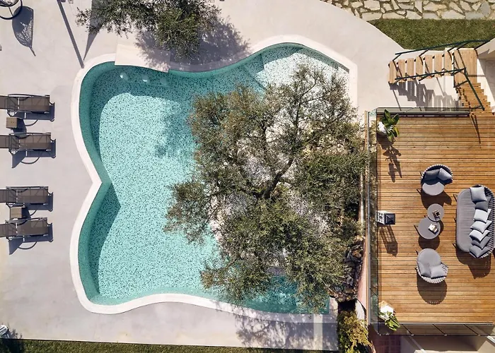 Castelletto Heated Pool Jacuzzi * Kypseli