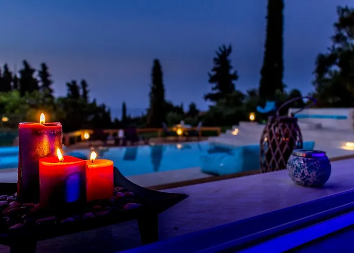 Castelletto Heated Pool Jacuzzi فيلة Kypseli