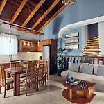 Castelletto Heated Pool Jacuzzi Villa *