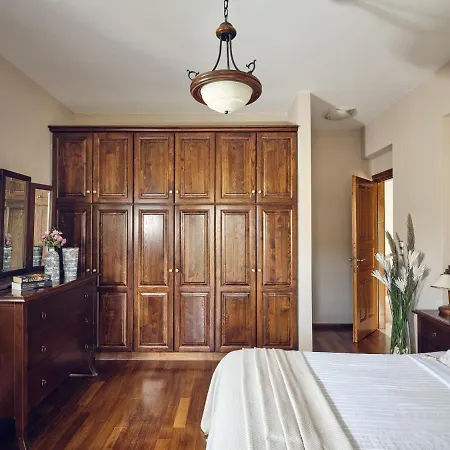 Castelletto Heated Pool Jacuzzi Villa