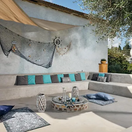 Castelletto Heated Pool Jacuzzi Villa